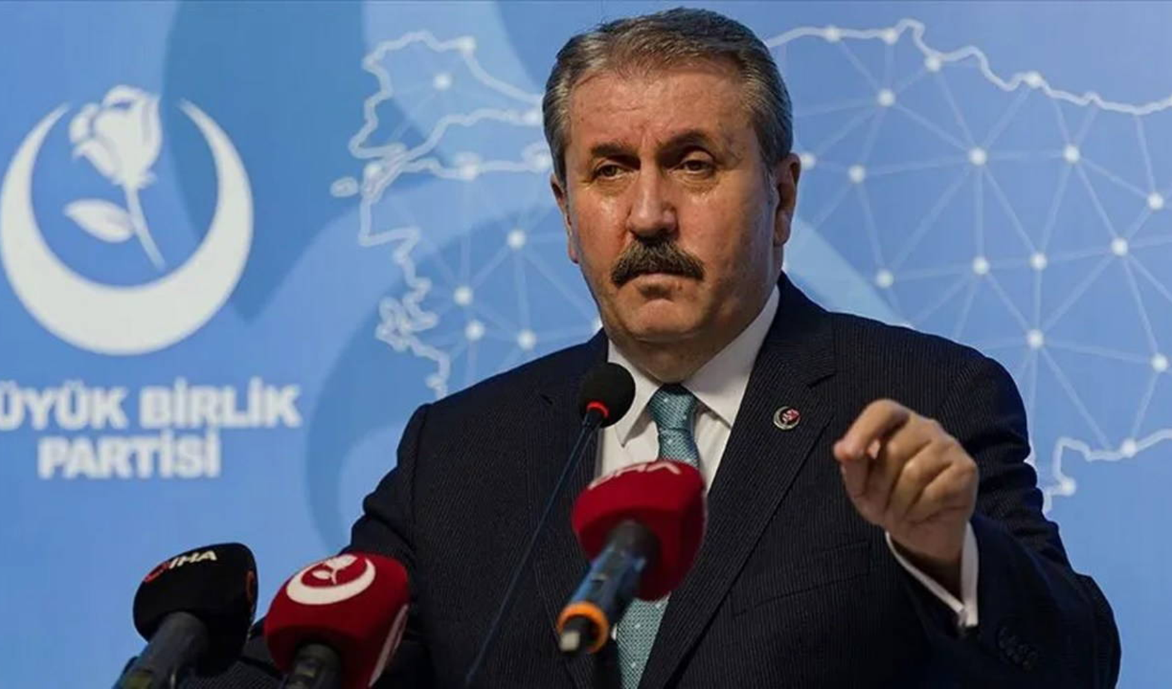 Mustafa Destici'den Deniz Göktaş’a tehdit! 'Biz o dili koparırız'