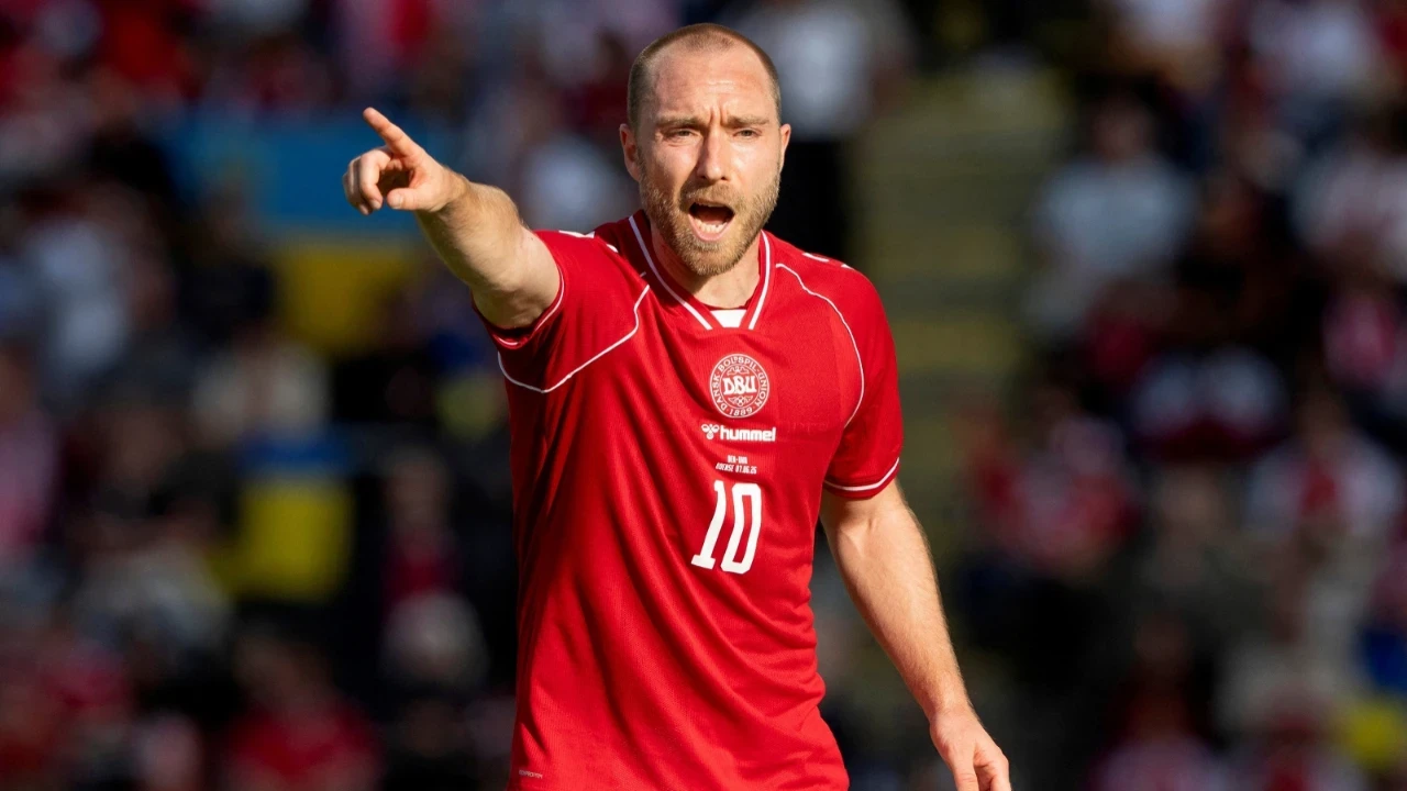 Eriksen 5 yıl sonra yine sahada fenalaştı: Hayatını kurtaran cihaz