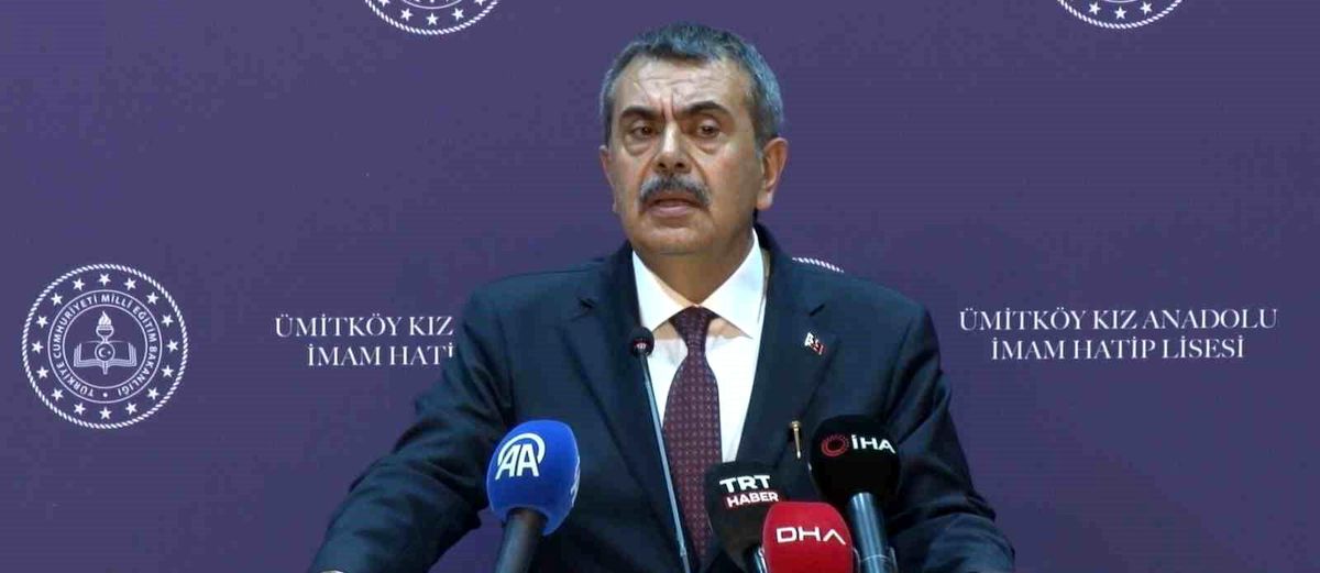 Bakan Tekin: "İmam hatip meslek derslerini branşlaştıracak bir adımı YÖK ile beraber yürütüyoruz"