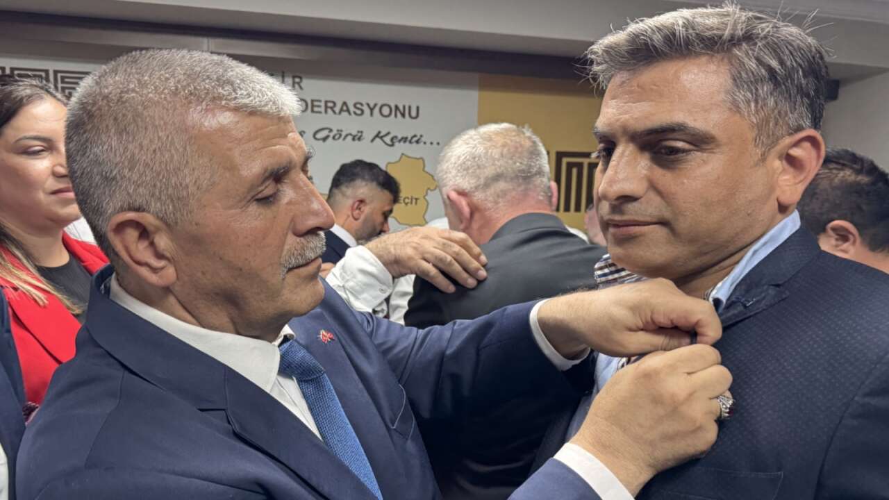 MHP'den İzmir'de gövde gösterisi! Mardinliler Federasyonu'ndan MHP'ye kitlesel katılım