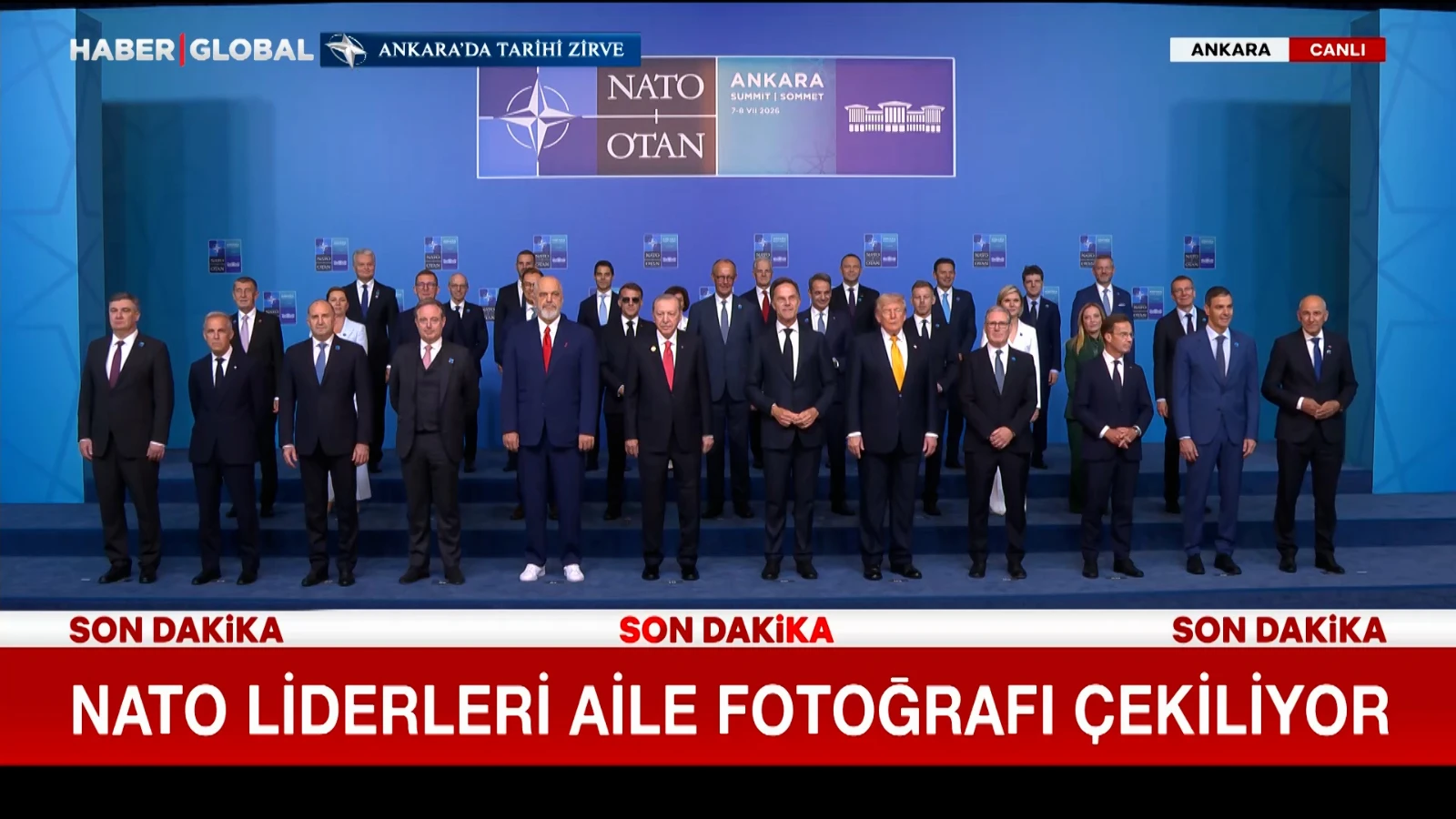 NATO liderleri aile fotoğrafı çekildi