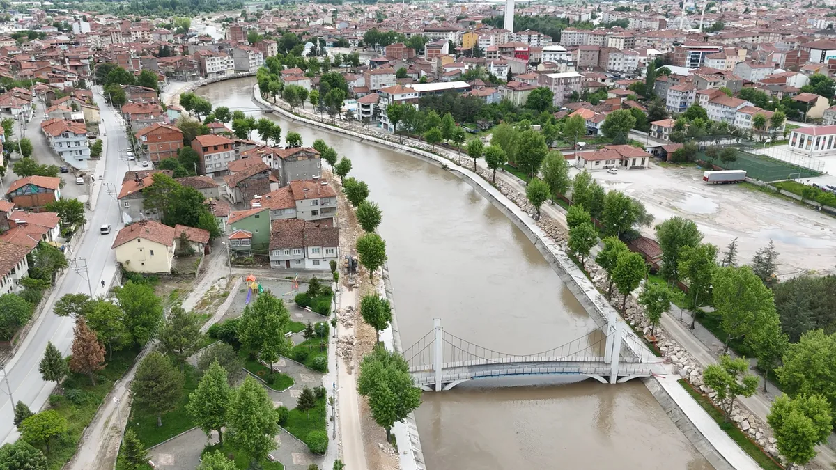 SON DAKİKA… Tokat'ta Almus Barajı'nın taşkın riskine karşı yapılmıştı: 9 kilometrelik dev kaya seti kaldırılıyor!