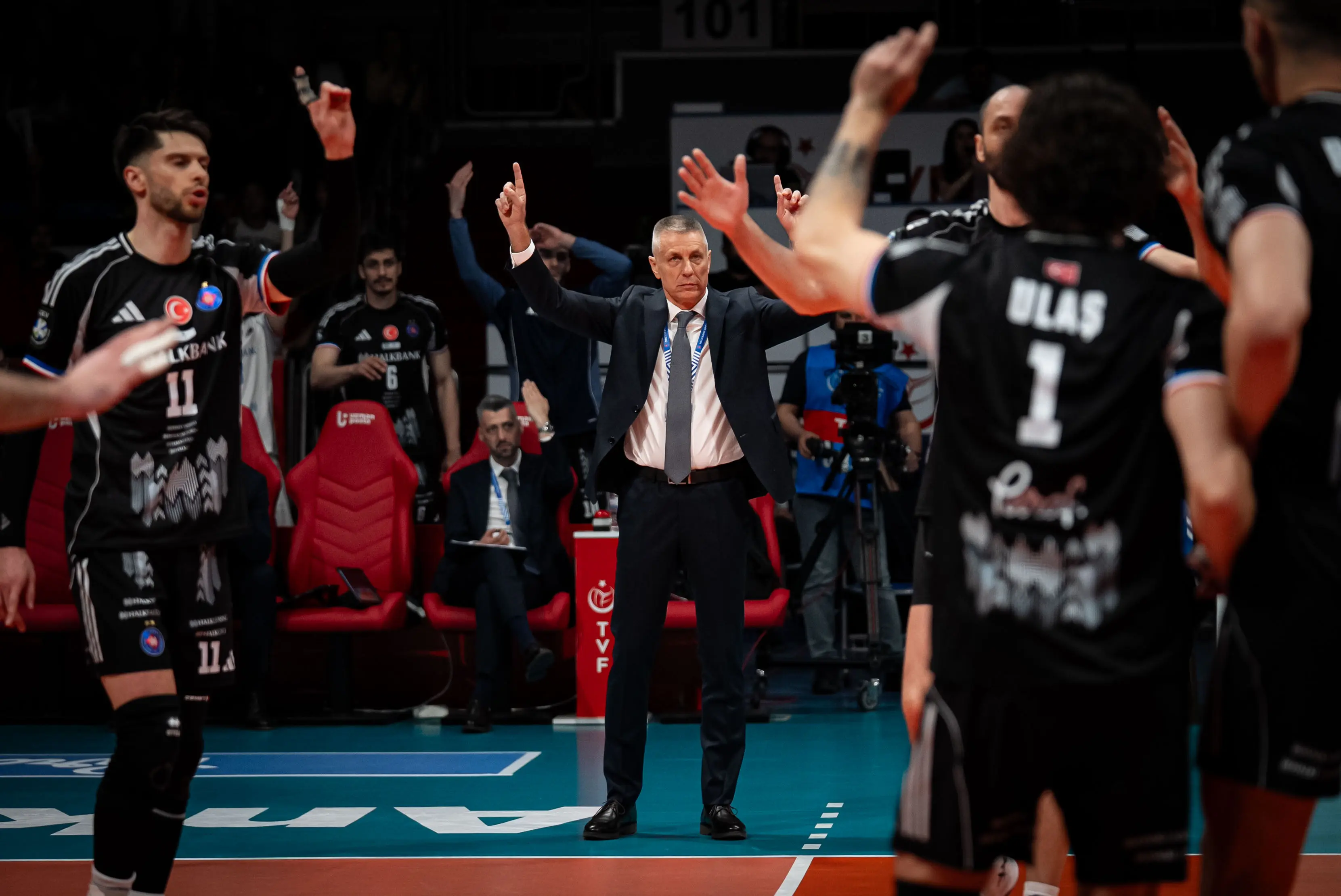 Halkbank, başantrenör Stoytchev ile sözleşme yeniledi