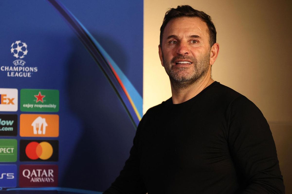 Galatasaray'da Okan Buruk ile imza vakti