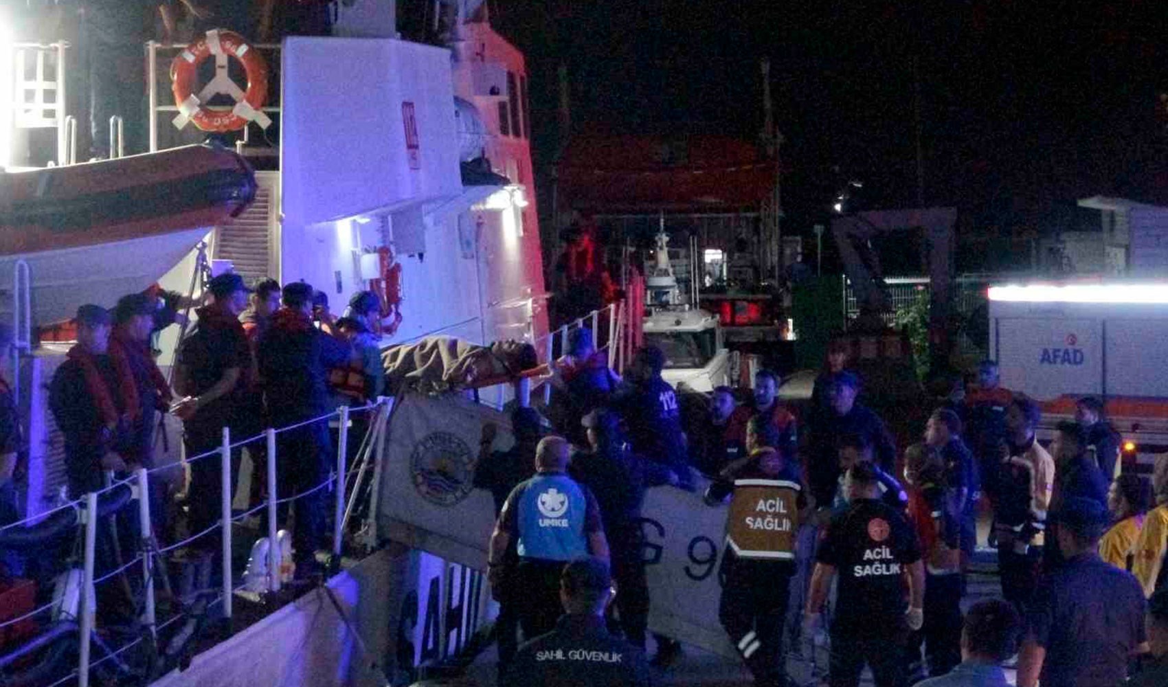 Karadeniz'de Türk balıkçı teknesine saldırı: Yaralananlar Kastamonu'ya getirildi