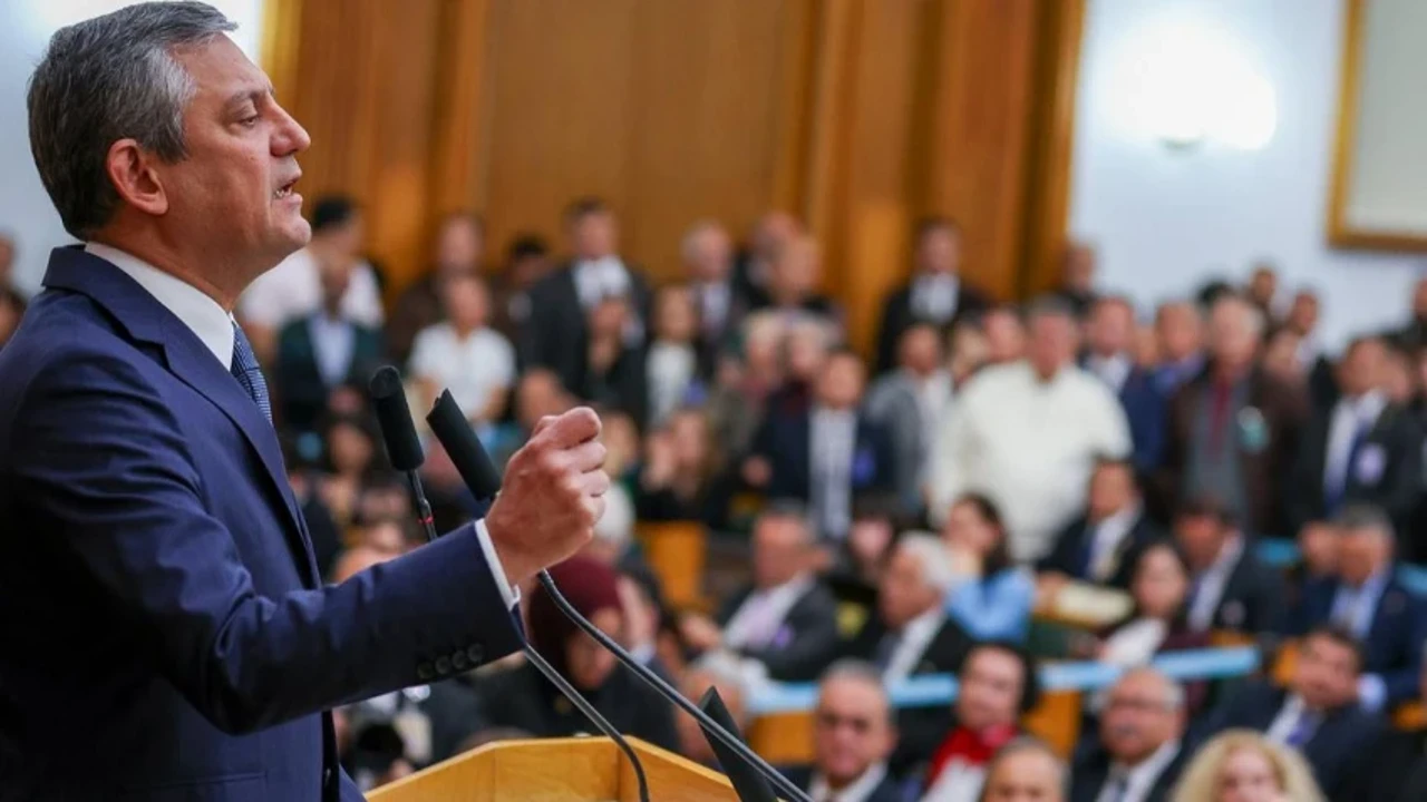 Özgür Özel ile yeni partiye geçecek vekiller belli oldu! İşte isim isim o liste
