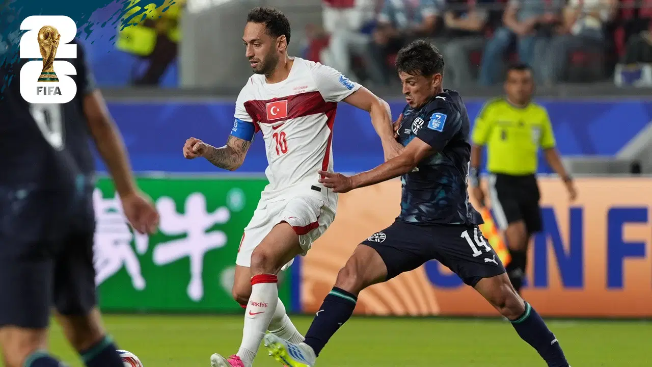 Hakan Çalhanoğlu'nun eşinden eleştirilere sert tepki!