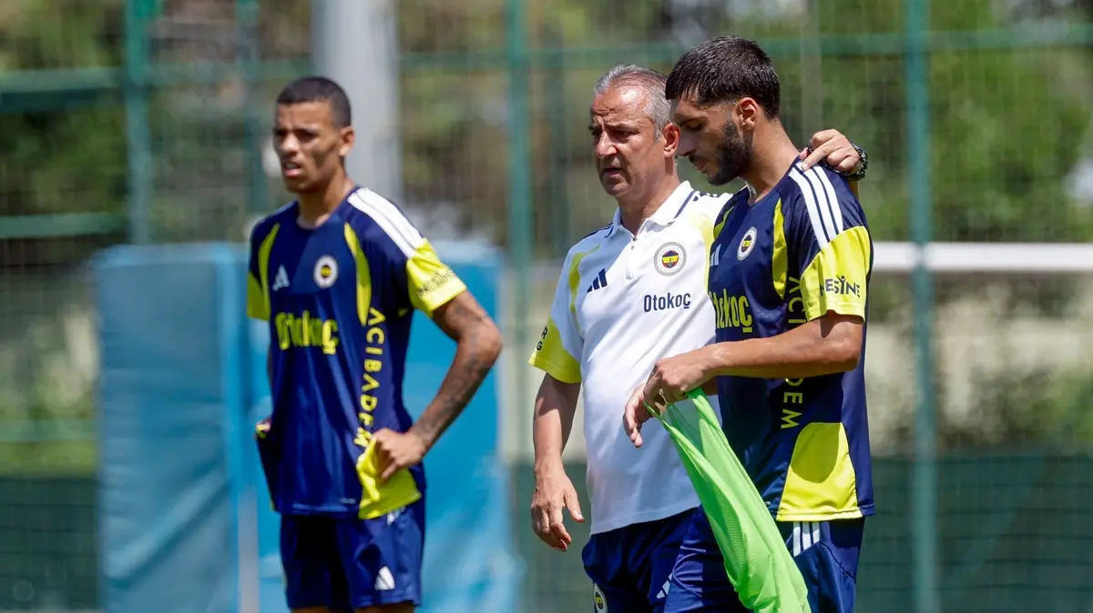 Fenerbahçe'de Devler Ligi mesaisi sürüyor
