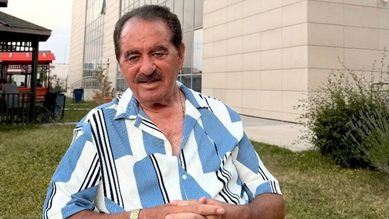 İbrahim Tatlıses, hastaneden yeni bir fotoğrafını paylaştı