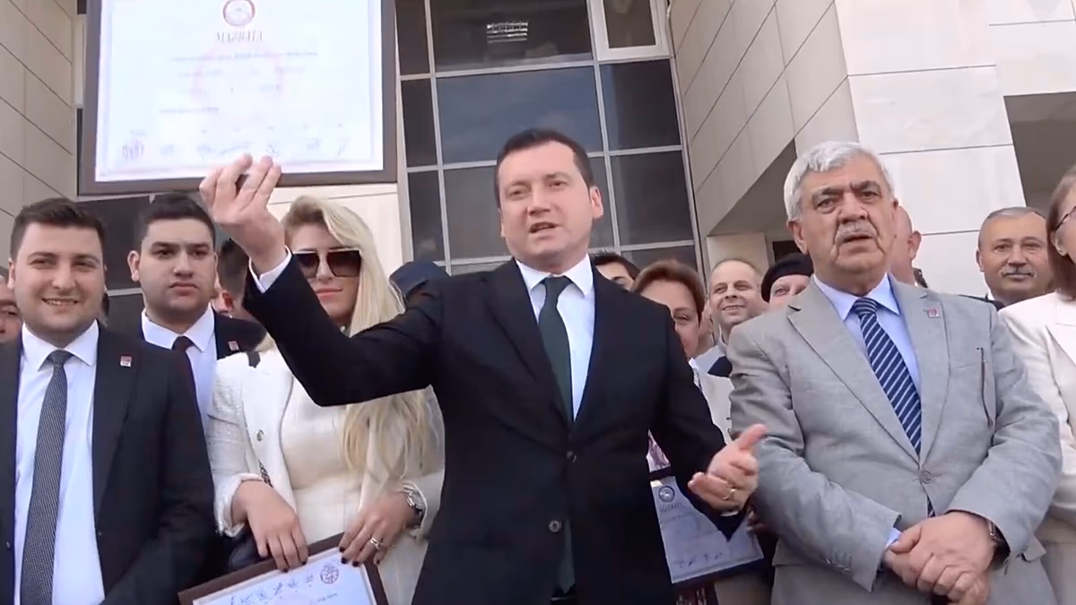 Silivri Belediyesi’ne operasyon: Başkan dahil 17 kişi gözaltına alındı