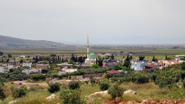 Bu mahallede herkesin soyadı aynı! 'Karışıklık olmasın diye çocuklarımız çift isimlidir'