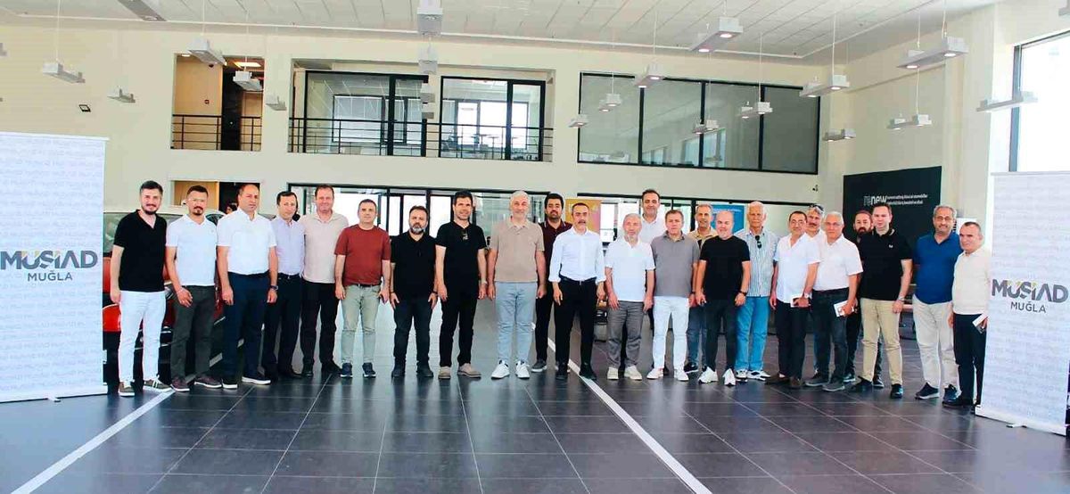 MÜSİAD Muğla Köyceğiz, Ortaca, Dalaman ve Fethiye üyeleri Fethiye'de bir araya geldi