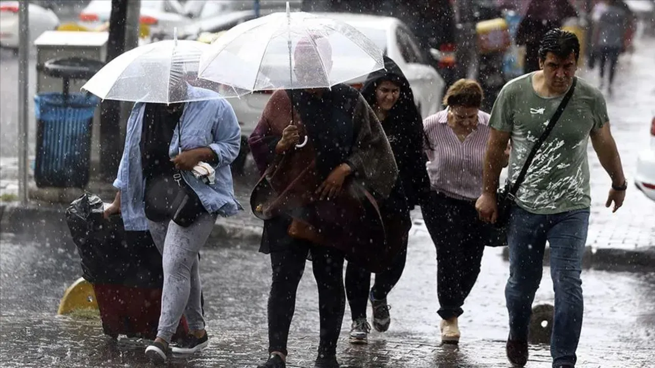 Meteoroloji'den sonra İçişleri de duyurdu! Çok sayıda ilde yağış alarmı