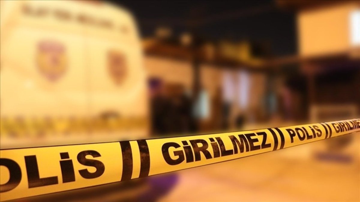 İzmir'de feci kaza! Yaşlı adama önce TIR, sonra araba çarptı