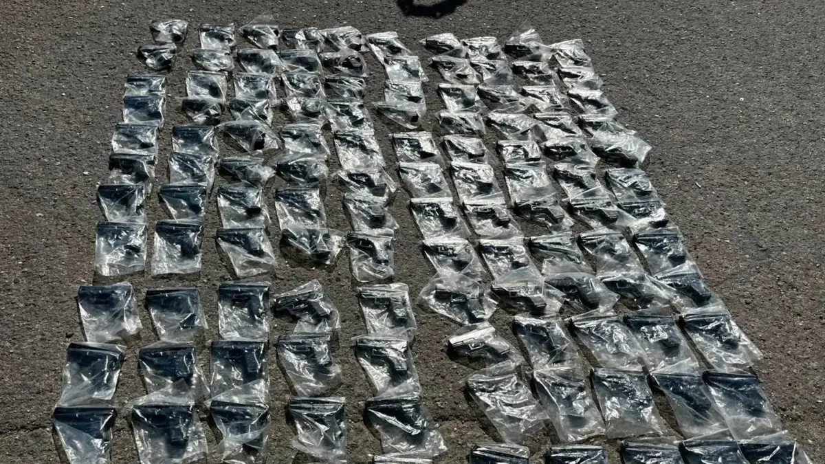 İstanbul'da yolcu otobüsünde 120 silah ele geçirildi