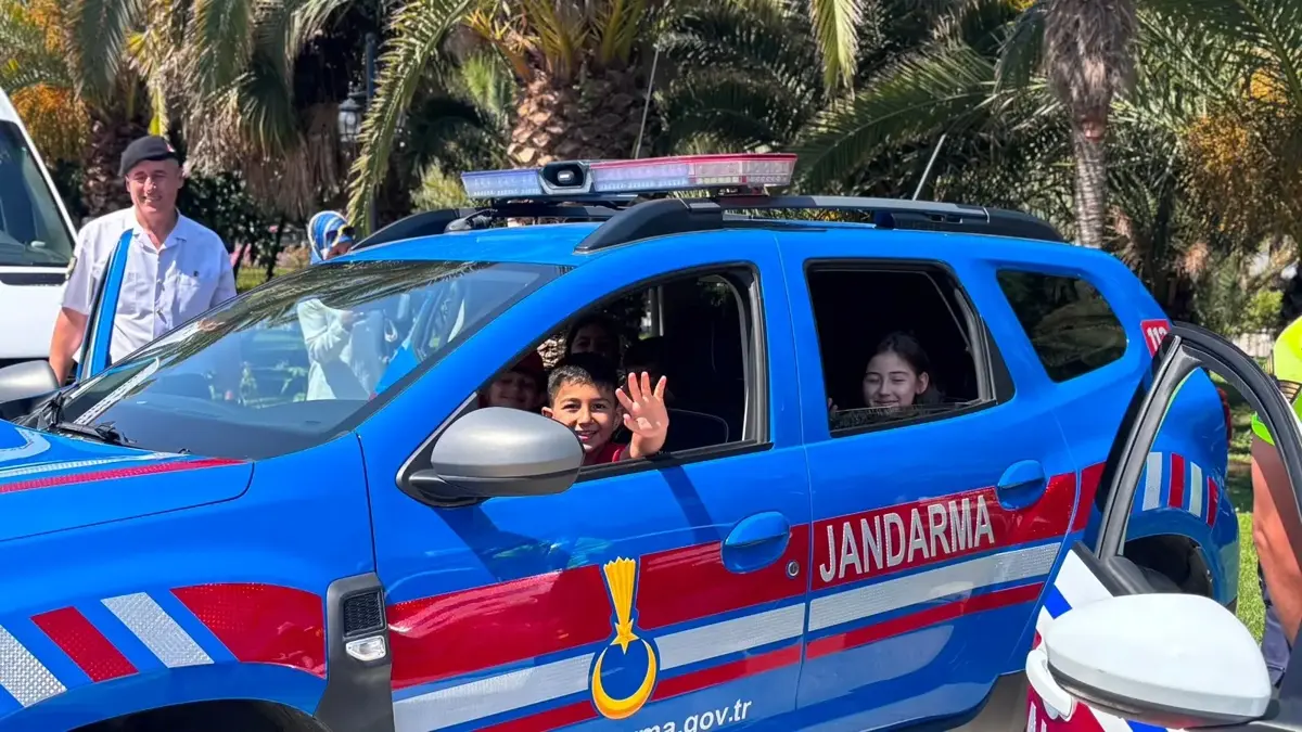 LÖSEV'li çocuklardan Samsun İl Jandarma Komutanlığına anlamlı ziyaret