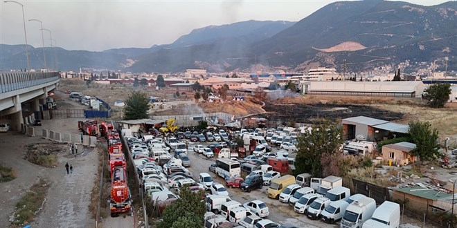 Yediemin otoparkında yangın: 50 motosiklet ve 12 araç yandı
