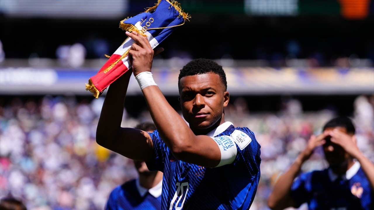 Mbappe, Fransa tarihinin en golcü oyuncusu oldu