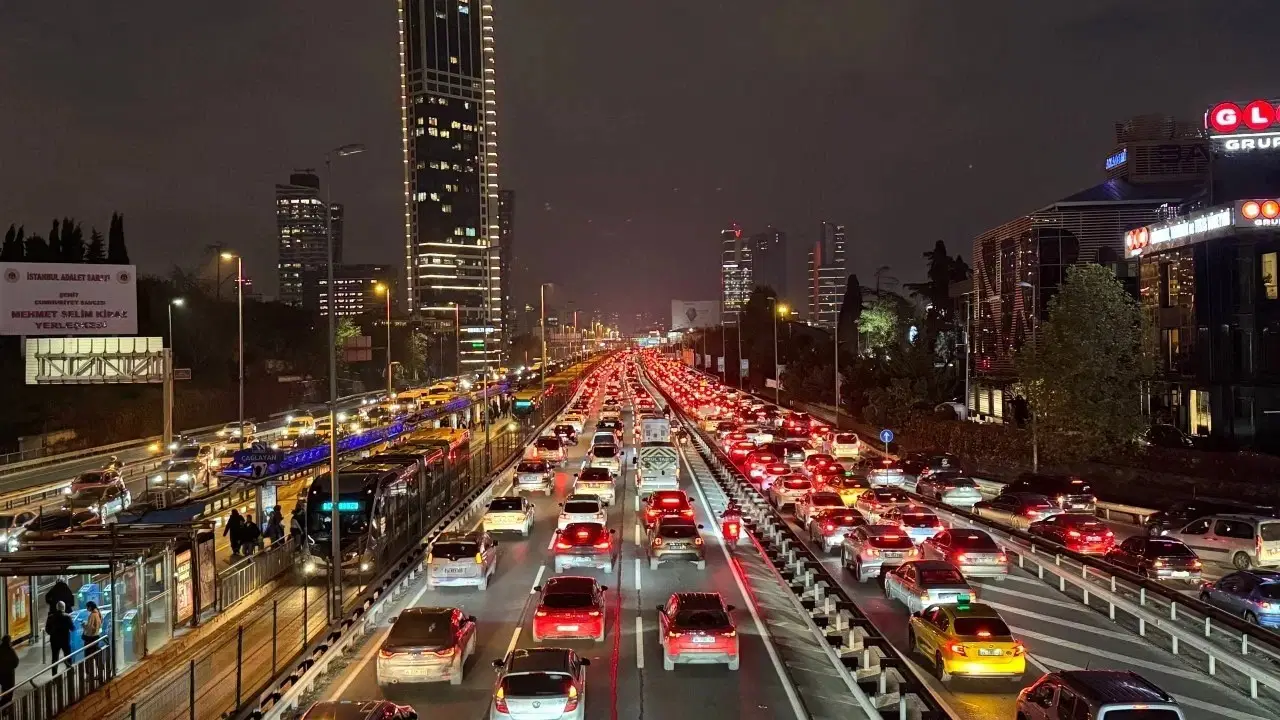Araç sahipleri dikkat: İstanbul'da plaka kuralları sil baştan değişiyor