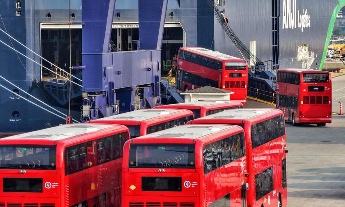 Albüm: Çin, İngiltere'ye 22 Adet Byd Marka Elektrikli Çift Katlı Otobüs Gönderdi