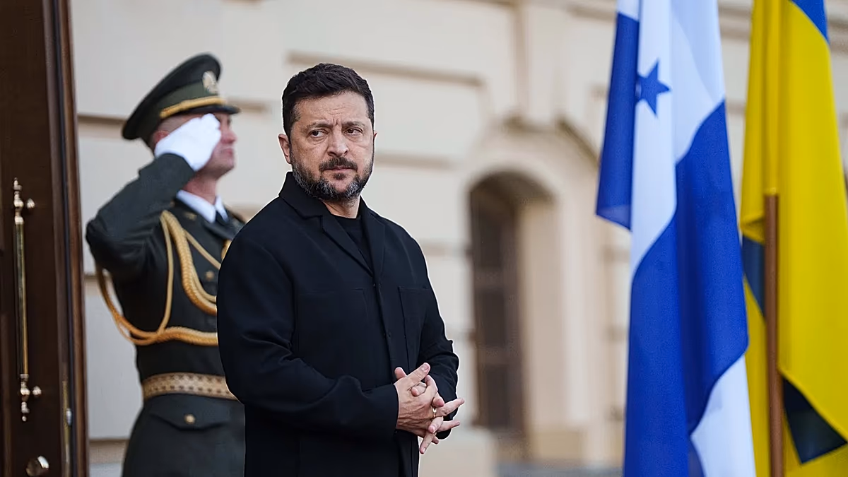 AP, askeri birliğe UPA kahramanlarının adını veren Zelenskiy’i kınadı