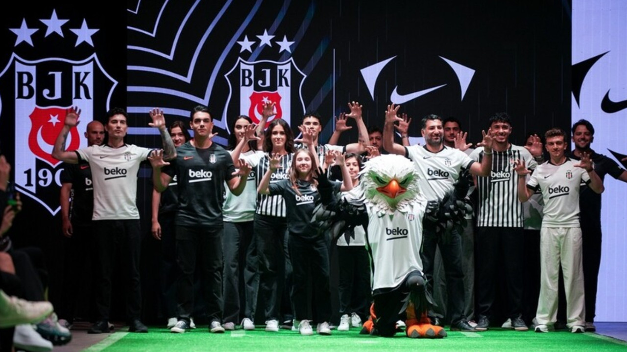 Beşiktaş'ın yeni sezon formaları tanıtıldı