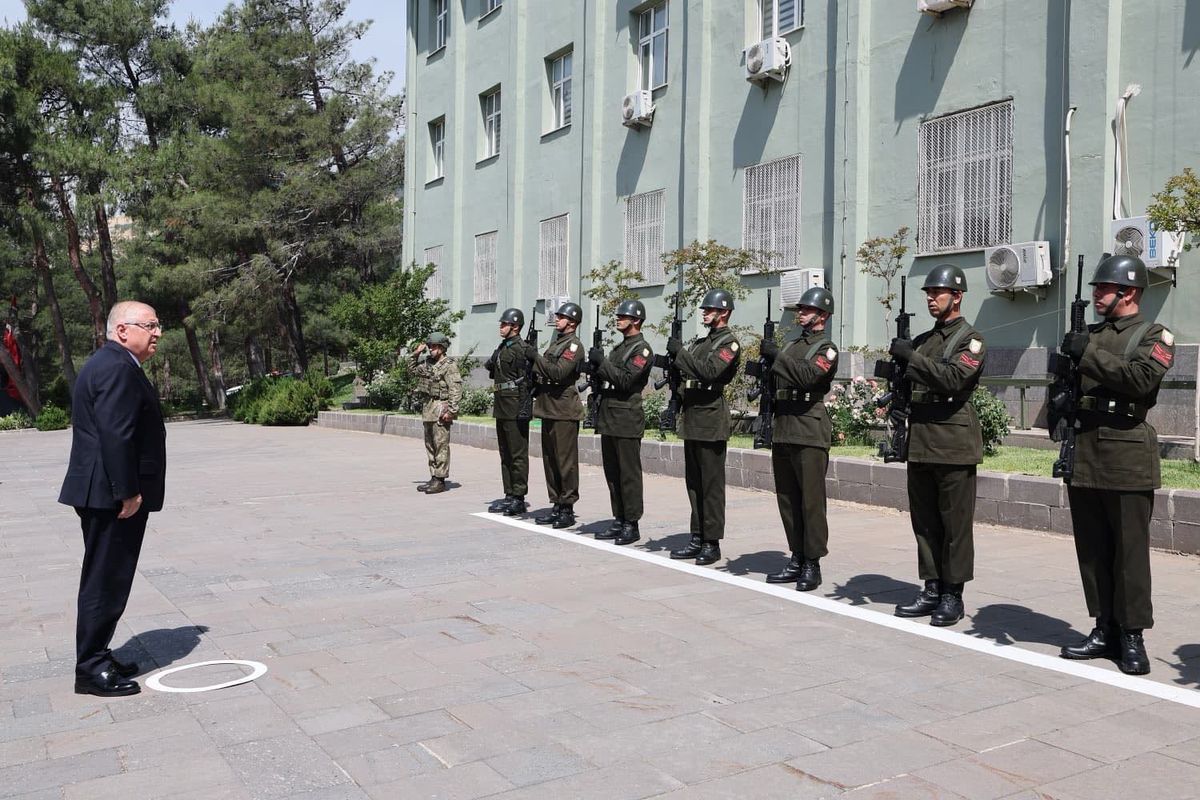 Milli Savunma Bakanı Kahramanmaraş'ta inceleme ve denetlemelerde bulundu