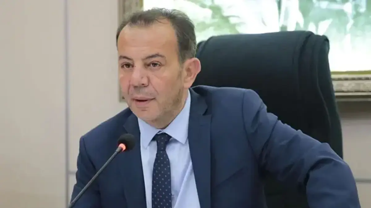 Bolu Belediye Başkanlığı görevinden uzaklaştırılan Tanju Özcan CHP’den istifa etti