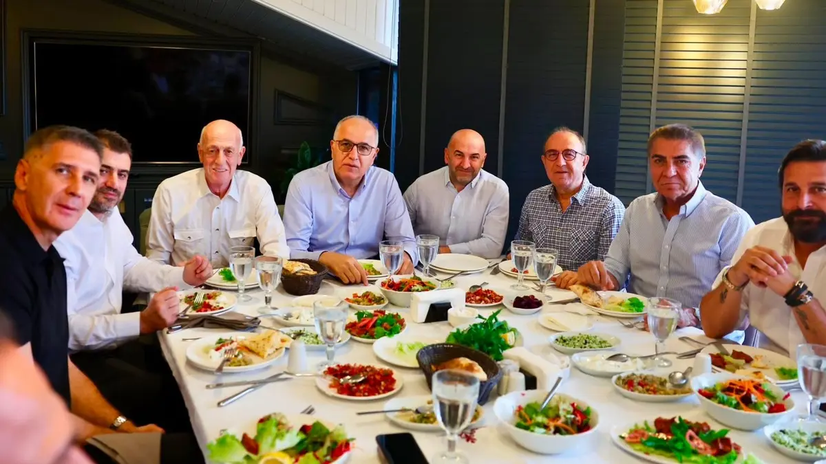 TVF'den Efeler'e moral yemeği!