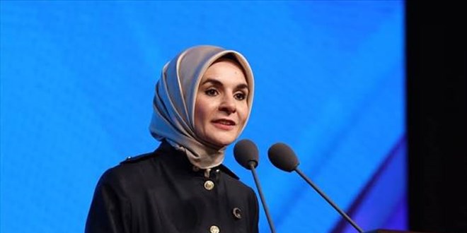 Bakan Göktaş: 'Algoritma' ders çalışmamıza ve ailemizle vakit geçirmemize dayanamıyor