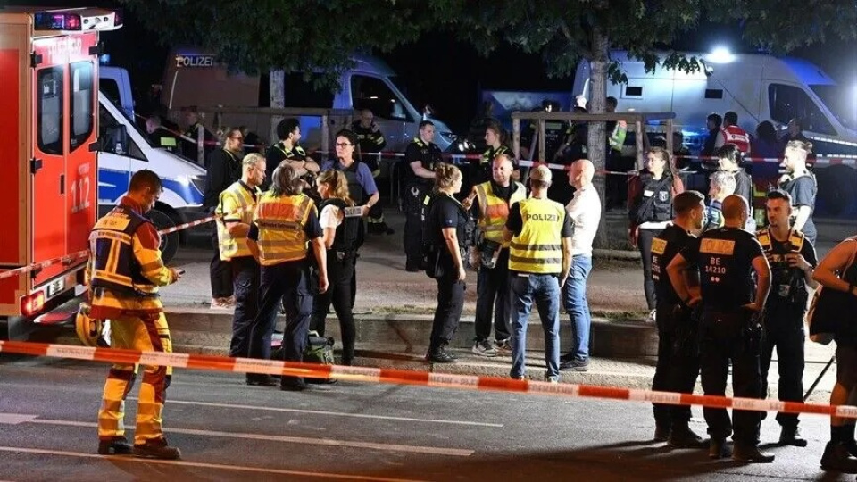 Berlin'de araçlı saldırının zanlısı Abdul Balloutun polis tarafından vurularak öldürüldüğü bildirildi