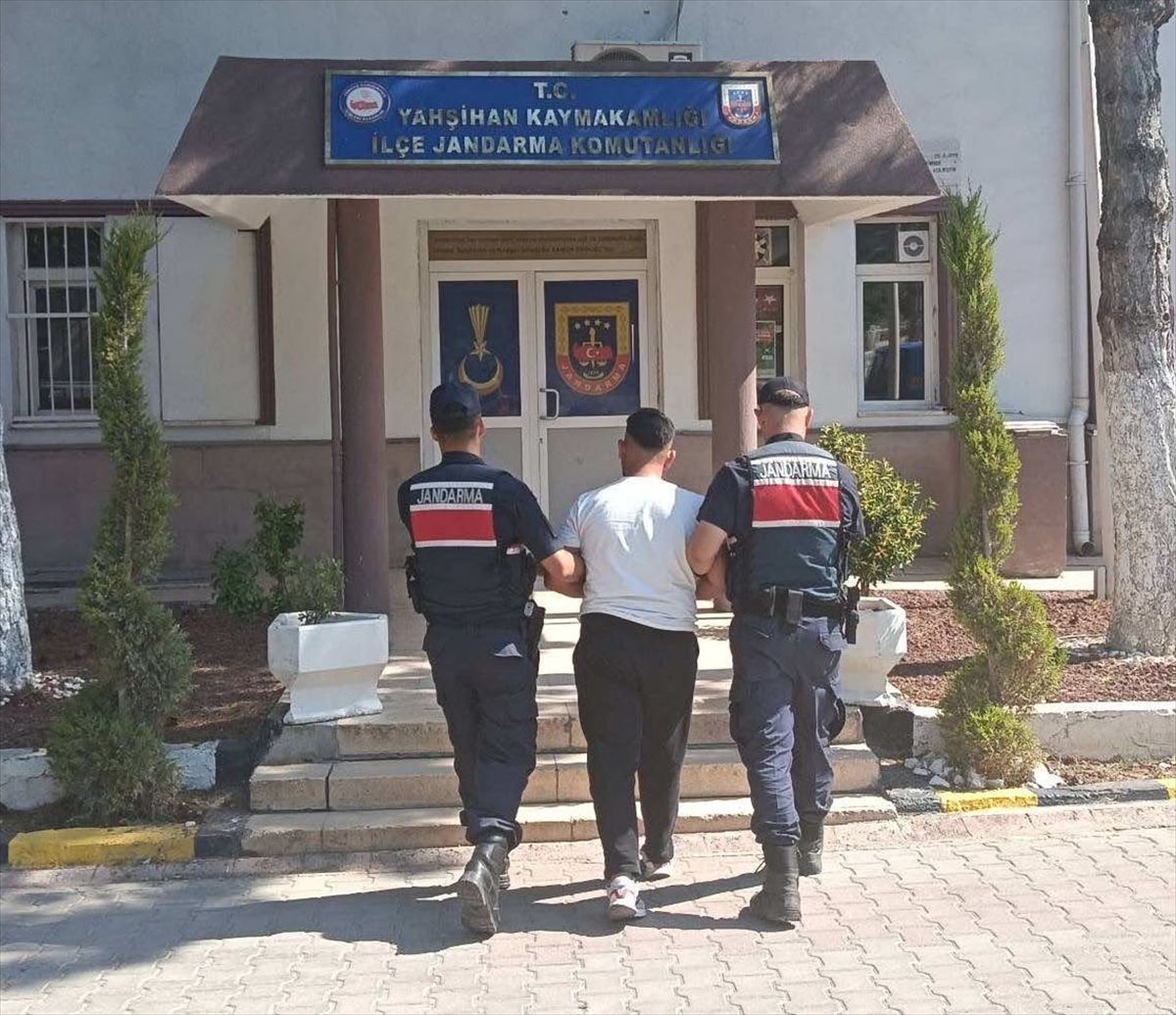Kırıkkale'de "dolandırıcılık" suçundan aranan hükümlü yakalandı