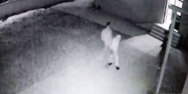 Cami avlusunda uygunsuz davranış uyarısı saldırıyla bitti: İmam darp edildi