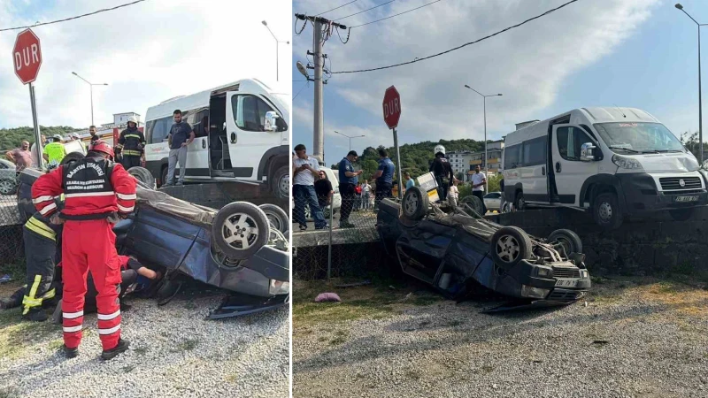 İşçi servisiyle çarpışan otomobil bahçeye uçtu: Üç kişi yaralandı