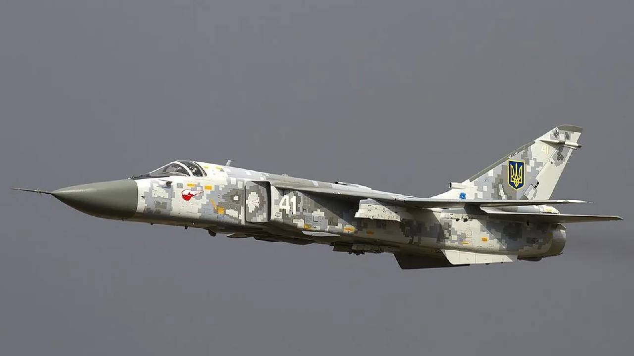Ukrayna'nın bombardıman uçağı, Hmelnitski bölgesinde düştü