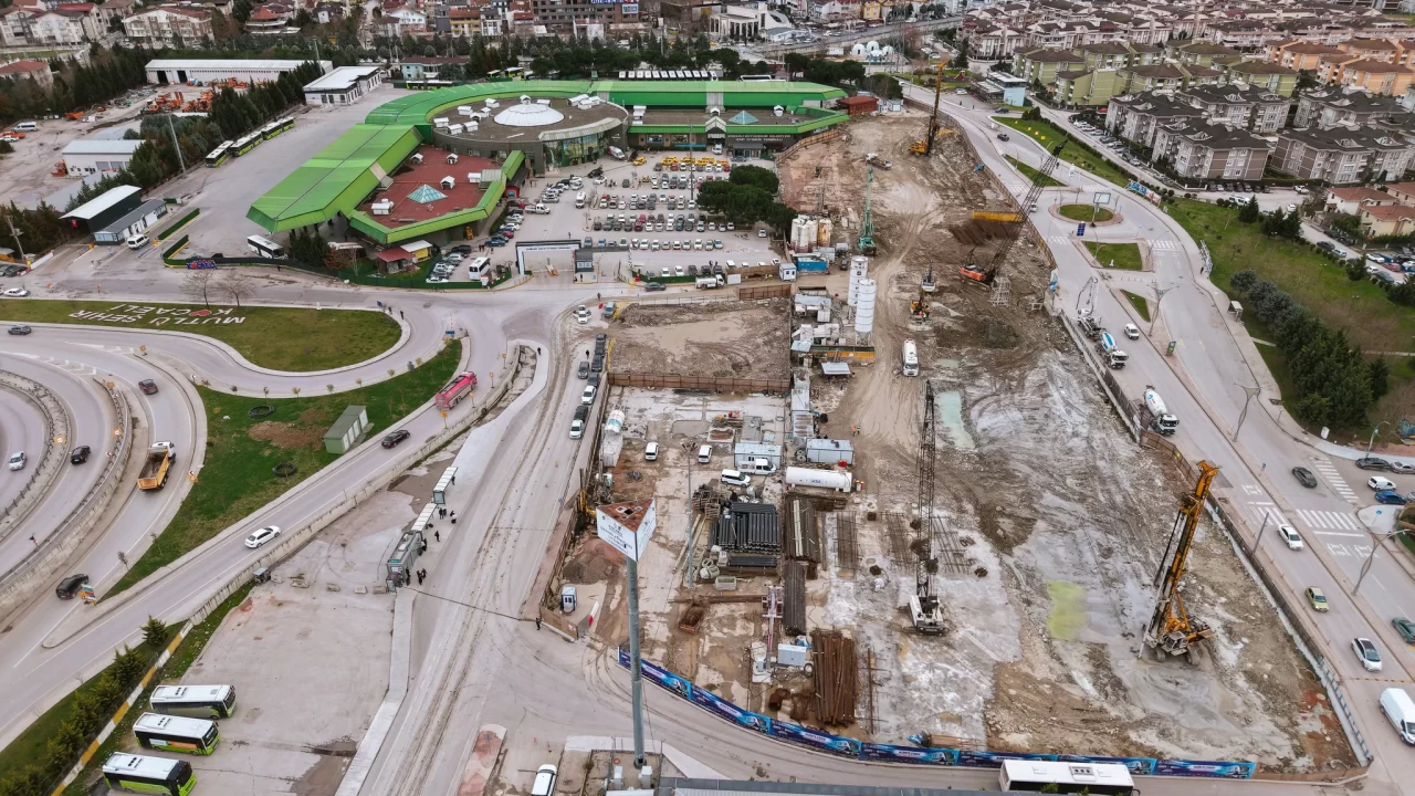 Kocaeli trafiğine nefes aldıracak dev proje! 'Körfezray Metro' ile yolculuk süresi 37 dakika birden düşecek!