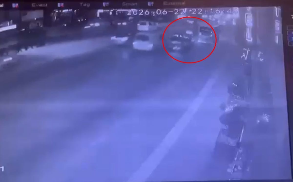 Makas atan sürücü, otomobiliyle motosiklete çarptı: 1 ölü, 1 ağır yaralı