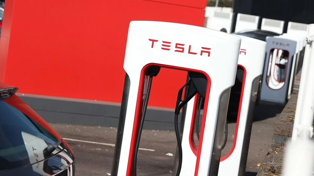 Tesla ve NatPower'dan milyar dolarlık iş birliği
