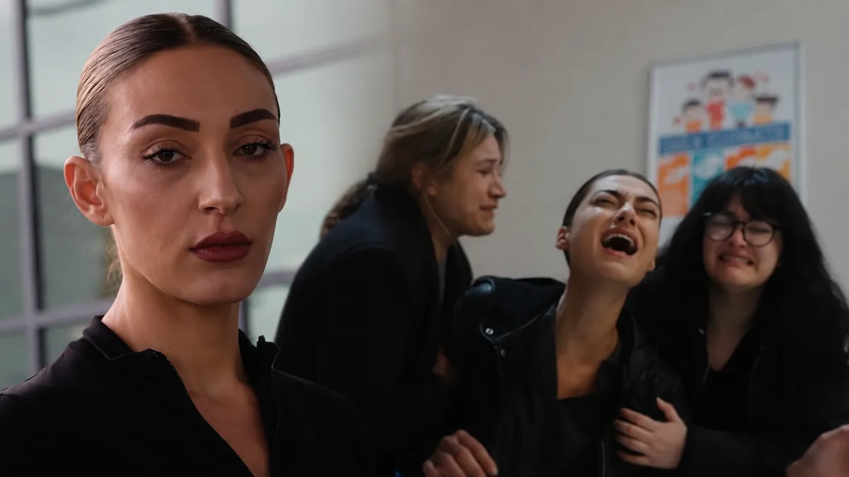 Güllü'nün kızını canlandıran Burcu Şeritoğlu: Sokakta 'katil' diyenler oldu
