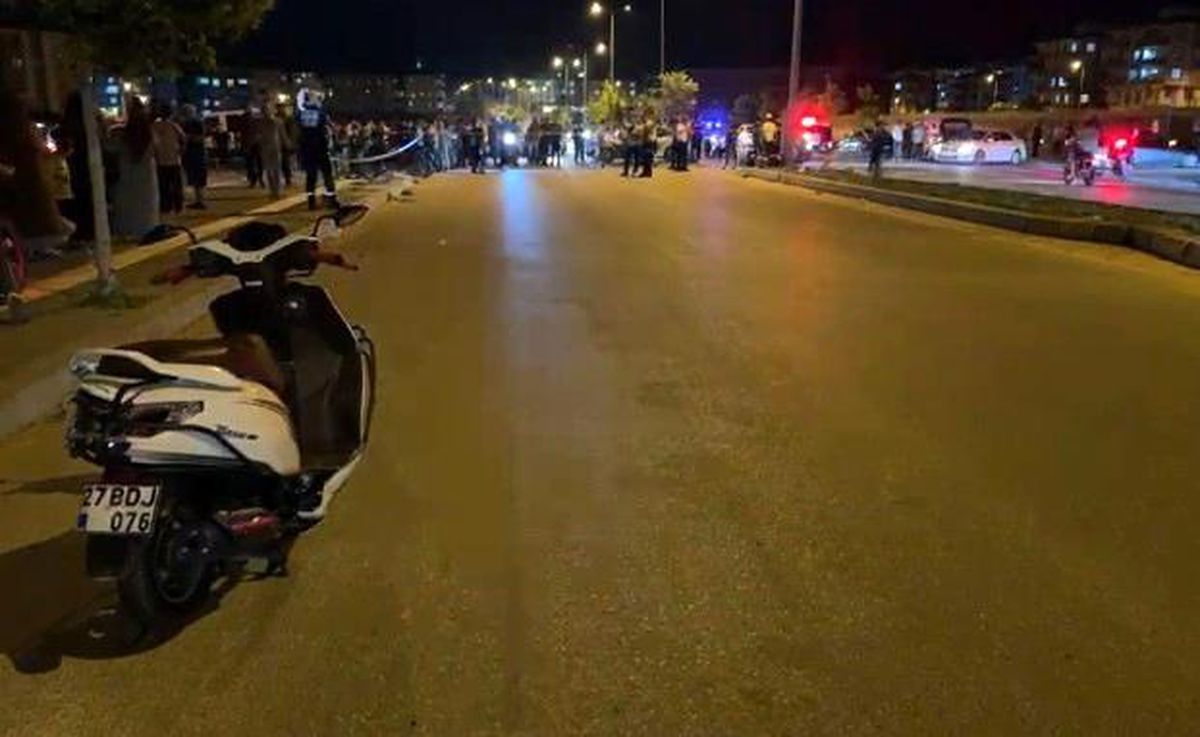 Nizip'te iki motosiklet çarpıştı: 4 yaralı