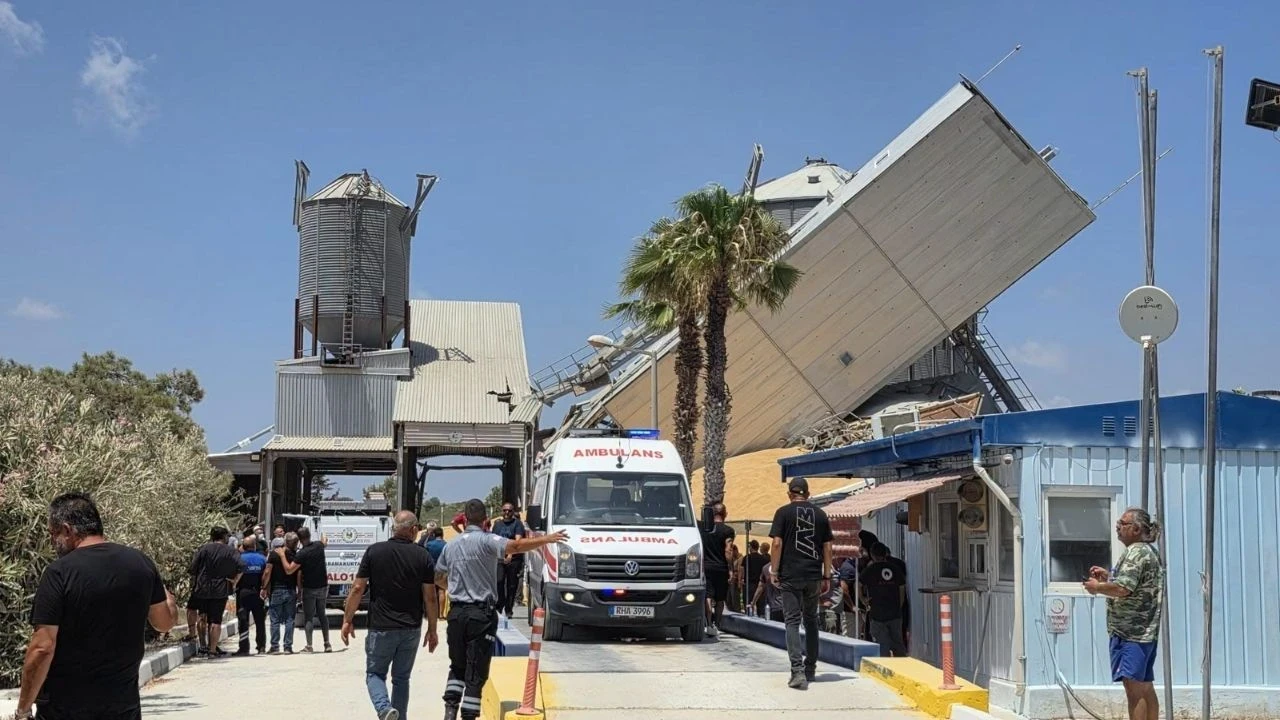 2500 tonluk buğday silosu çöktü, bir kişi göçük altında kaldı
