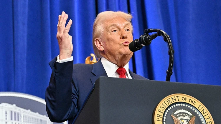 Trump'tan Senato'ya sert tepki: Düşmana yardım sağlıyor