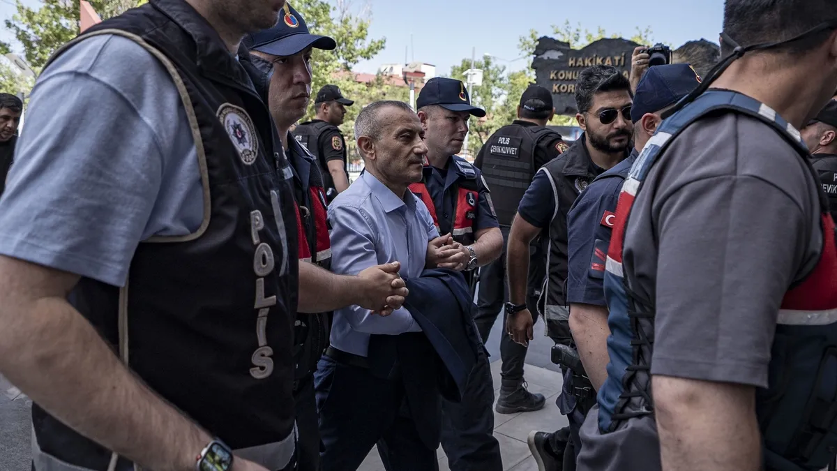 Gülistan Doku soruşturmasında tutuklanmıştı! Eski Tunceli Valisi Tuncay Sonel adliyede