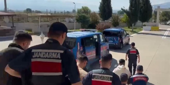 Uyuşturucu bulunduranlara 5 ilde operasyon: 341 gözaltı