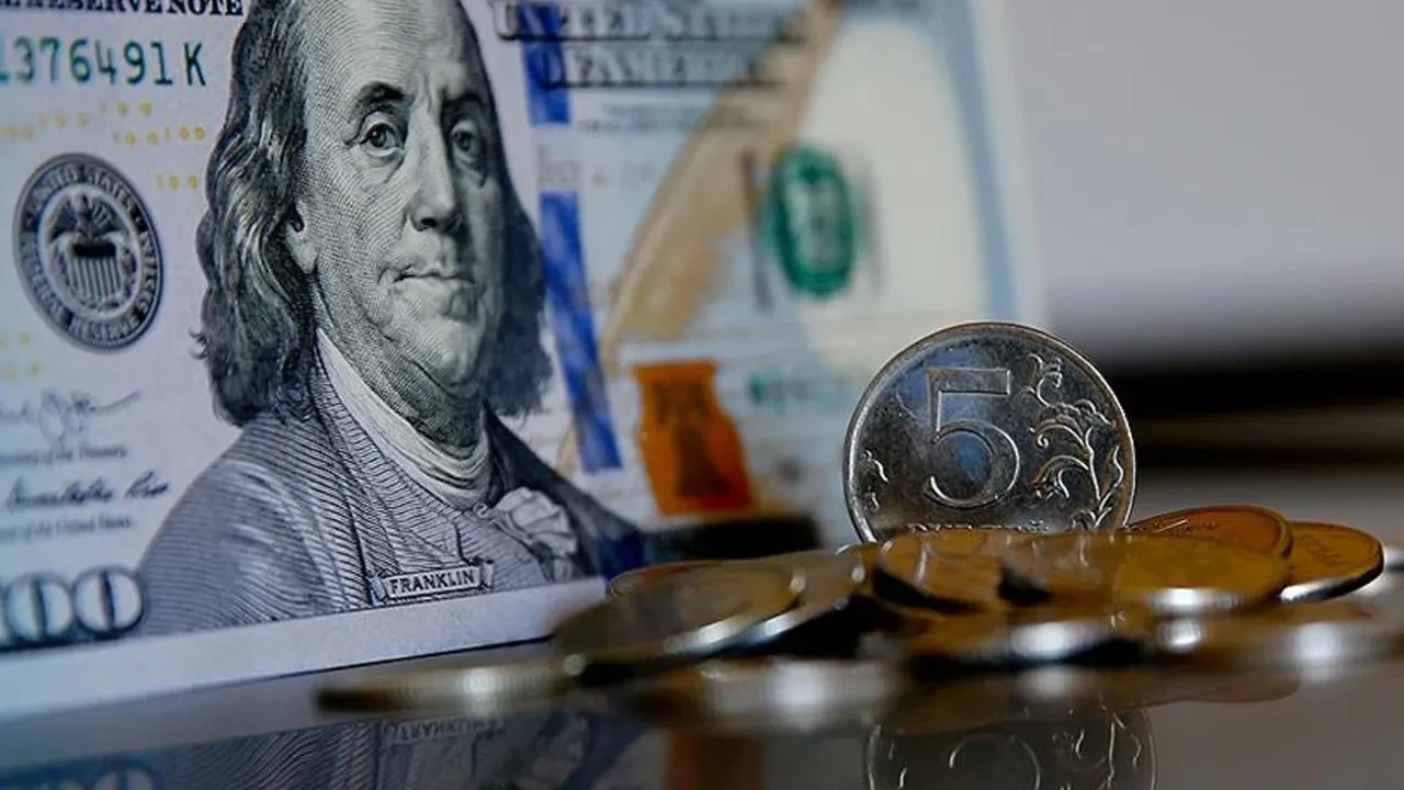 Finansal kesim dışındaki firmaların net döviz açığı mayısta azaldı