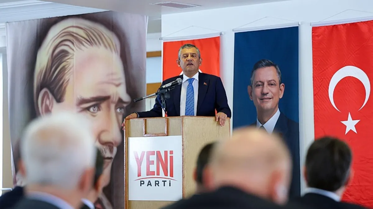 Yeni Parti'nin arkasındaki gerçek! 'Ekrem İmamoğlu yazdı Özgür Özel sahneleyecek'