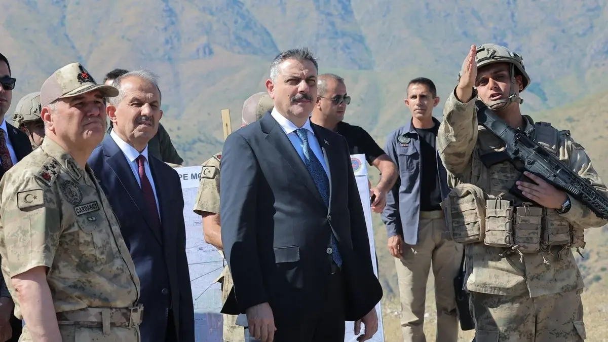 Üs bölgesinden Terörsüz Türkiye mesajı... Bakan Çiftçi: Başarıya ulaşacak