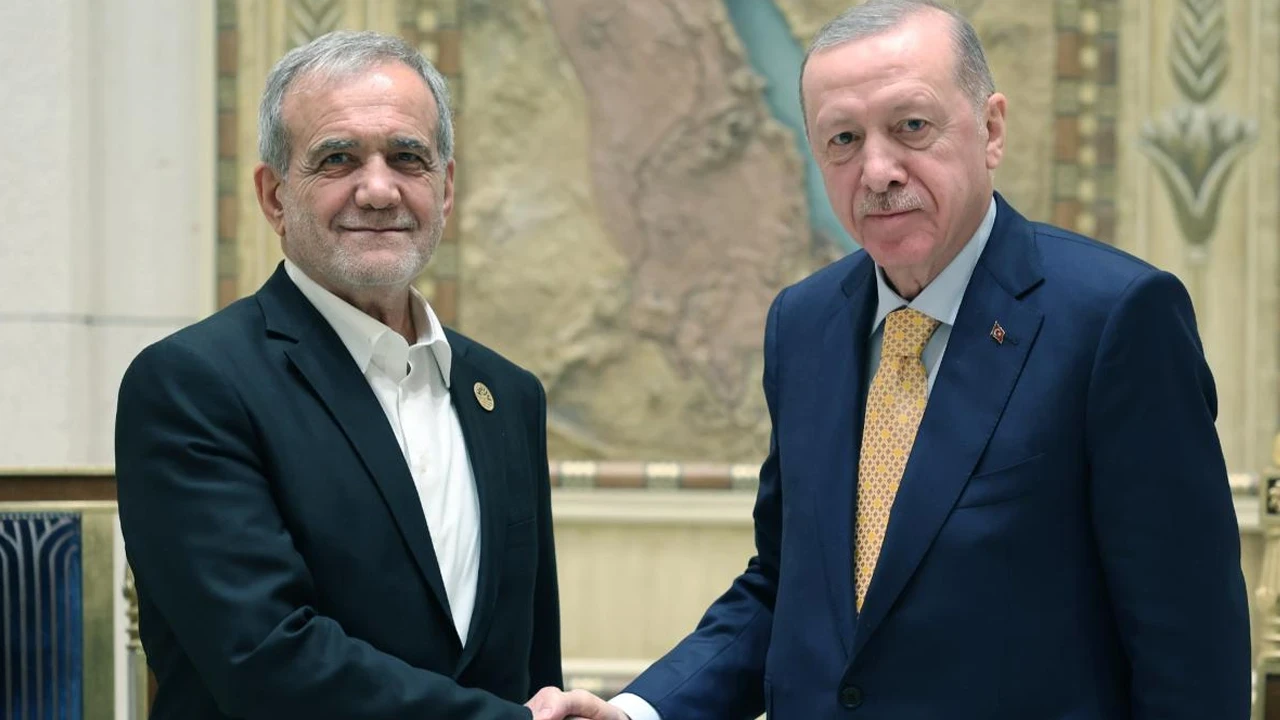Cumhurbaşkanı Erdoğan’dan Pezeşkiyan’a Sabotaj Uyarısı: 'Barışa Katkı Sunacağız'