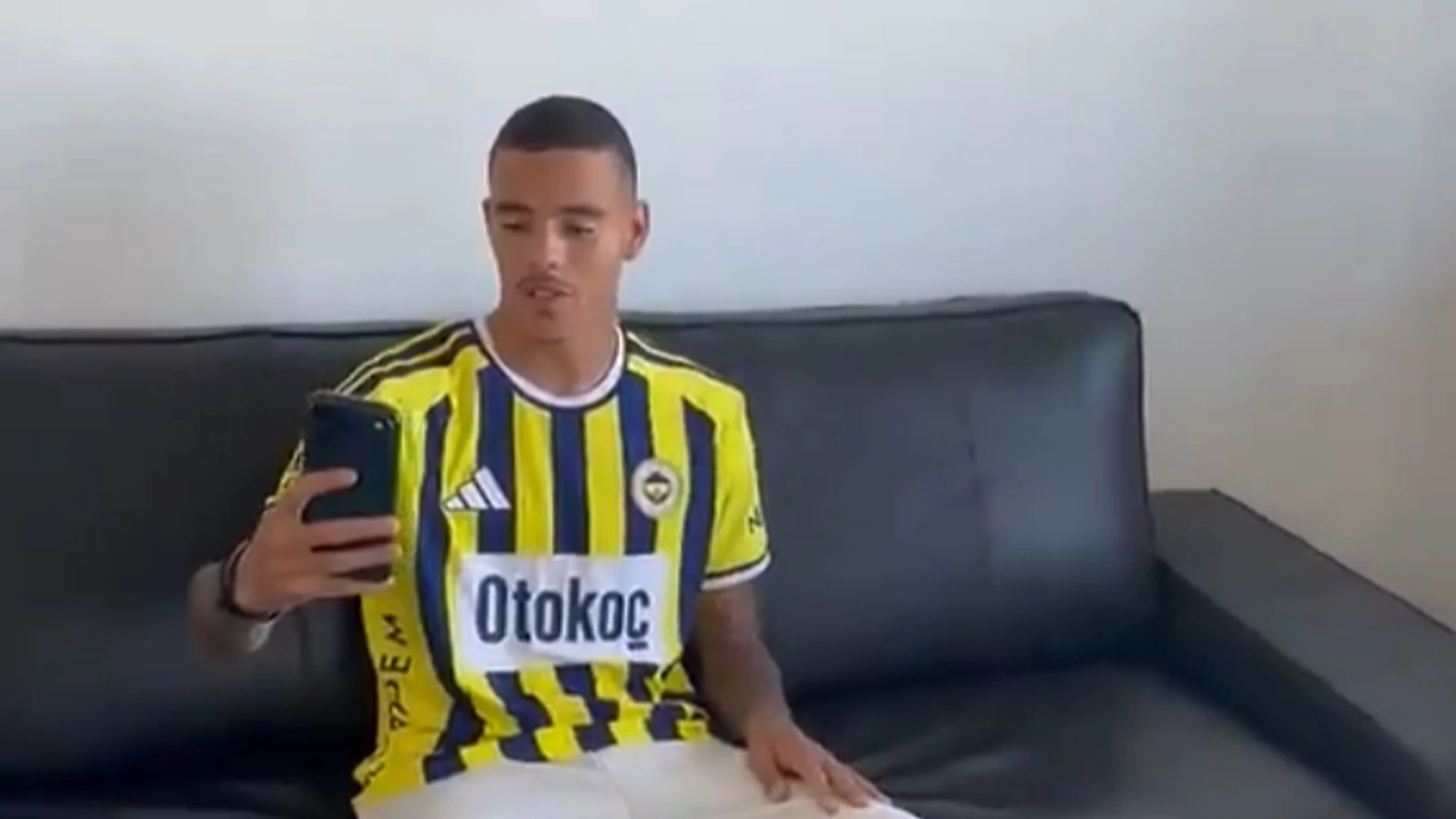 Mason Greenwood Fenerbahçe formasını giydi