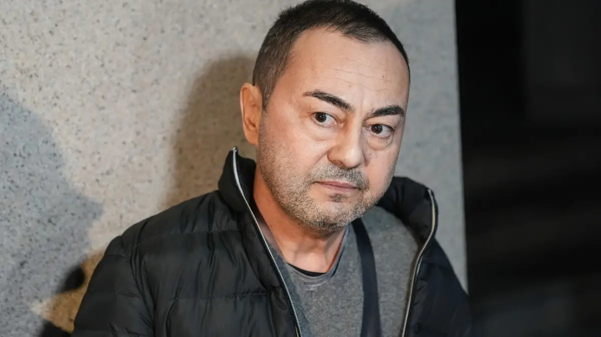 Serdar Ortaç'tan 'MS atağı geçirdi, gözetim altında" iddialarına açıklama!